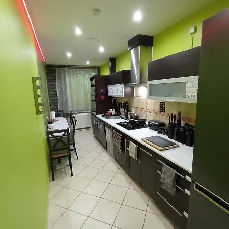 Apartament Venge -Cale Mieszkanie 46M2 Na Wylacznosc - Z Jedna Sypialnia I Jednym Sypialno-Salonem -3 Pietro Bez Windy- Rezerwacja Bez Karty Kredytowej-Klimatyzacja-Netflix-2 Lozeczka Dzieciece- Bezplatny Parking Publiczny Wrocław Extérieur photo