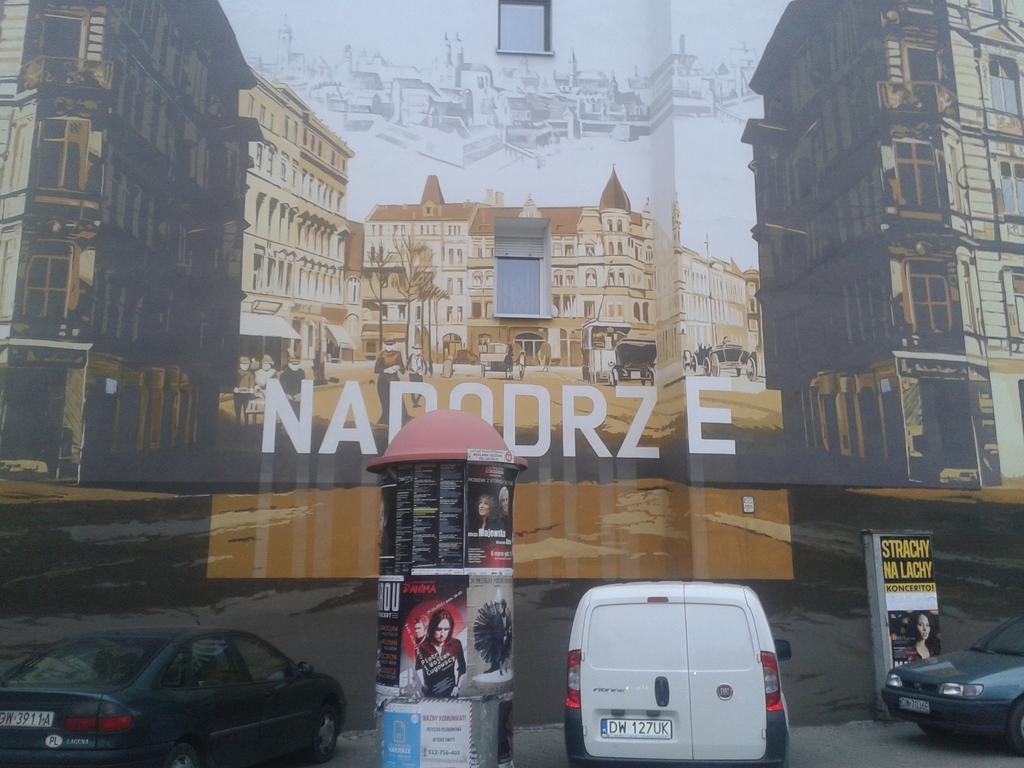 Apartament Venge -Cale Mieszkanie 46M2 Na Wylacznosc - Z Jedna Sypialnia I Jednym Sypialno-Salonem -3 Pietro Bez Windy- Rezerwacja Bez Karty Kredytowej-Klimatyzacja-Netflix-2 Lozeczka Dzieciece- Bezplatny Parking Publiczny Wrocław Extérieur photo