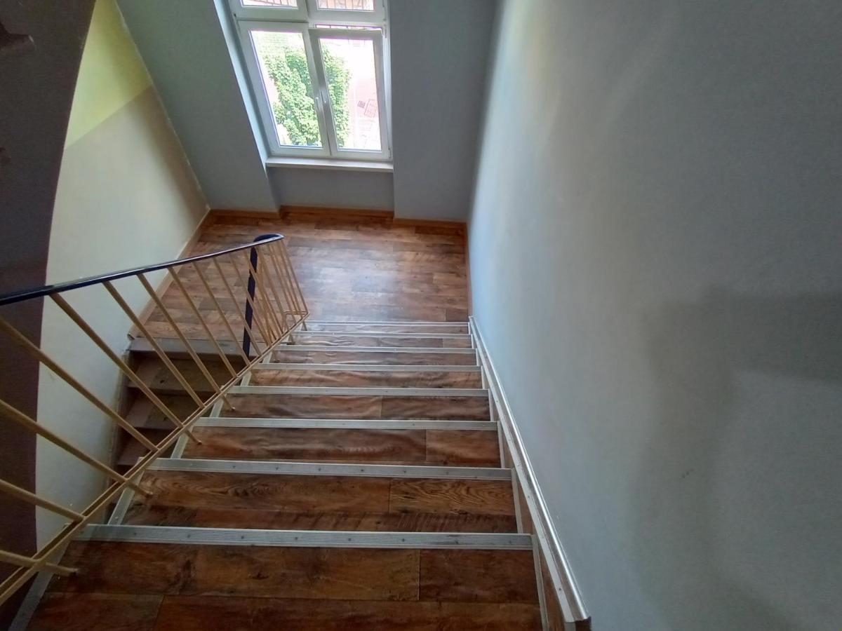 Appartement Apartament Venge -Cale Mieszkanie 46M2 Na Wylacznosc - Z Jedna Sypialnia I Jednym Sypialno-Salonem -3 Pietro Bez Windy- Rezerwacja Bez Karty Kredytowej-Klimatyzacja-Netflix-2 Lozeczka Dzieciece- Bezplatny Parking Publiczny à Wrocław Extérieur photo