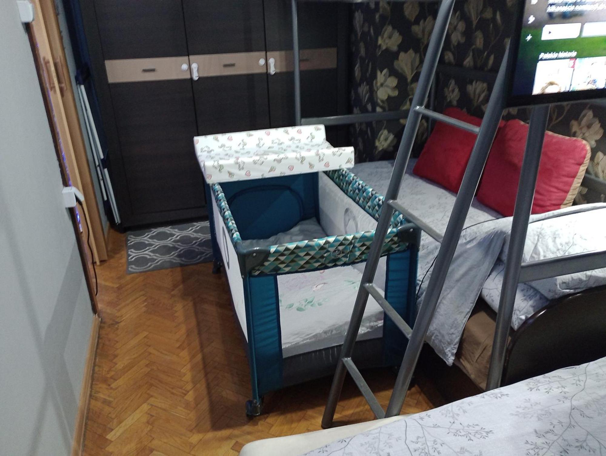 Apartament Venge -Cale Mieszkanie 46M2 Na Wylacznosc - Z Jedna Sypialnia I Jednym Sypialno-Salonem -3 Pietro Bez Windy- Rezerwacja Bez Karty Kredytowej-Klimatyzacja-Netflix-2 Lozeczka Dzieciece- Bezplatny Parking Publiczny Wrocław Extérieur photo