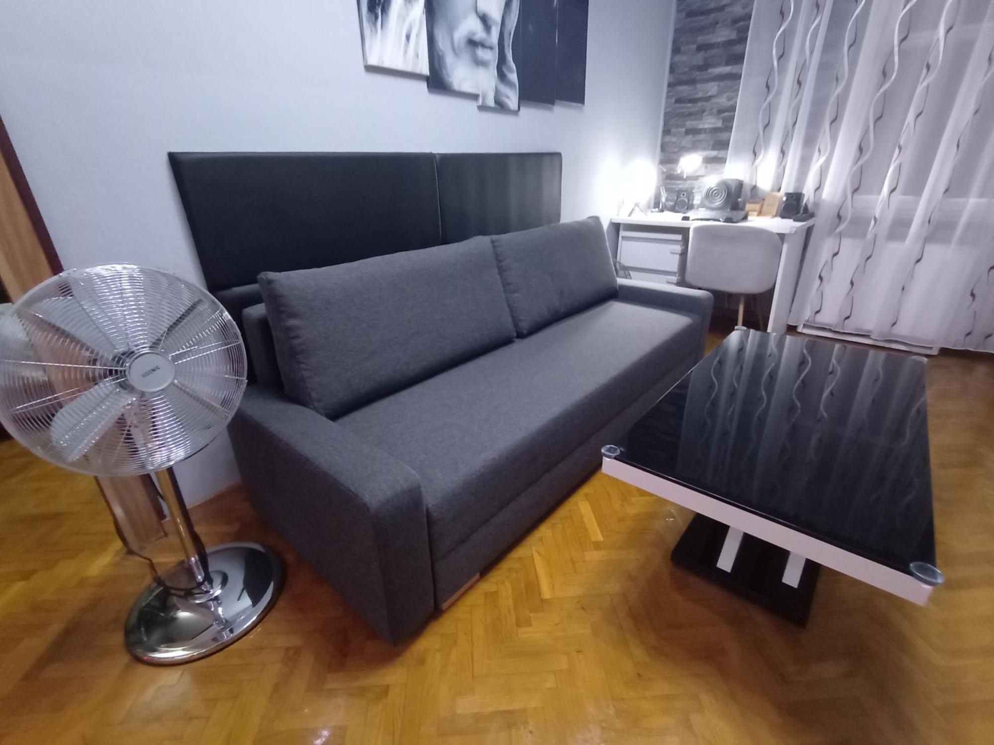 Appartement Apartament Venge -Cale Mieszkanie 46M2 Na Wylacznosc - Z Jedna Sypialnia I Jednym Sypialno-Salonem -3 Pietro Bez Windy- Rezerwacja Bez Karty Kredytowej-Klimatyzacja-Netflix-2 Lozeczka Dzieciece- Bezplatny Parking Publiczny à Wrocław Extérieur photo