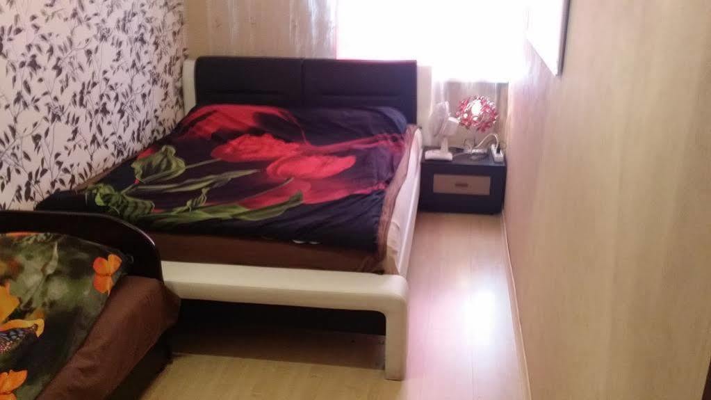 Appartement Apartament Venge -Cale Mieszkanie 46M2 Na Wylacznosc - Z Jedna Sypialnia I Jednym Sypialno-Salonem -3 Pietro Bez Windy- Rezerwacja Bez Karty Kredytowej-Klimatyzacja-Netflix-2 Lozeczka Dzieciece- Bezplatny Parking Publiczny à Wrocław Extérieur photo